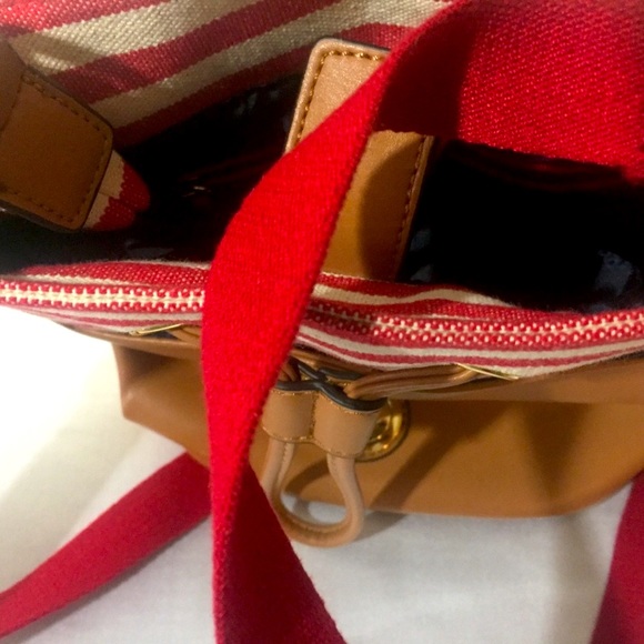 Tommy Hilfiger mini bucket bag - Picture 4 of 6